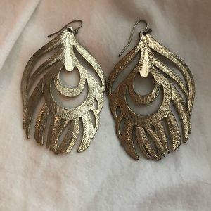 Kendra Scott - Gold Leaf Earrings
